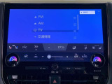 ディスプレイオーディオを装備。スマホとクルマをつなぐことでいろんなサービスが楽しめます。