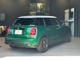 かわいいテールのデザインはほかの車にはない魅力があります。ひと目で&ldquo;MINI&rdquo;とわかるデザインです。