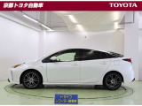 車線はみ出し防止警告【レーンアシスト】、衝突予防および衝突安全システム【PCS】で安心を。障害物や歩行者などを検知、警告してくれる【クリアランスソナー】がトラブルを未然に防ぐサポートをしてくれます。