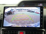お車選びをお楽しみ頂けるよう、在庫車の展示スペースを十分に確保しております。