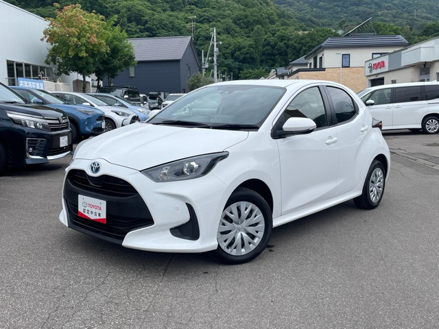 ヤリス 1.5 ハイブリッド X E-Four 4WD