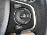 ◆アダプティブクルーズコントロール◆予め設定した車速内でクルマが自動的に加減速。前走車との適切な車間距離を維持しながら追従走行します。【LKAS】車線維持支援システムでステアリング操作を支援。