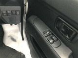 運転席からの操作で空気の入れ替えができて快適な室内空間へ☆