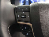 ハンドルから手を放さずに操作出来ますので、安全運転にもつながりますね
