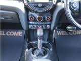 並行輸入車については、アメリカでの走行距離及び、アクシデント履歴を管理する『AutoCheck』に各車両を照会。日本に到着後、非営利法人・日本自動車鑑定協会『JAAA』での修復歴等の鑑定。