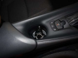 電動パーキングブレーキ搭載。スイッチ操作でパーキングブレーキを作動・解除することが可能です