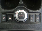 インテリジェント4&times;4は、あらゆる路面に対応する電子抑制4WDシステムです☆運転席・助手席・後席にシートヒーターも完備しています♪