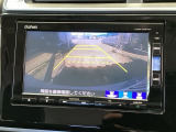 便利な3ビュー切り替え、ガイド線表示付きのバックカメラです!後退時、後方の視界をサポートします!