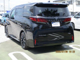 自動車任意保険・au 新規・機種変更やTS3カードも取り扱っております。auのデータ移行は無料で行っております。