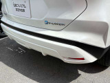 前後バンパーに取り付けられた合計8つのセンサーでアクセルとブレーキの踏み間違いを防止してくれます!前方はカメラを利用して車と歩行者を検知して止まってくれます!(使用には一定の条件がございます。)