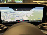 バックカメラにより駐車時の後方確認も楽にできます。