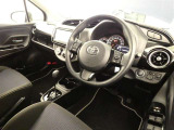 見通しのよいすっきりとした視界で、誰でも運転しやすいです。運転のしやすさは疲れにくさにも繋がりますよ♪