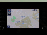 ナビゲーション付き。タッチパネル式で使いやすく、お出かけもラクラクです。