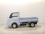 トヨタ高品質中古車洗浄「まるまるクリン」 外装はもちろん、内装はシートを外して見えないところまで徹底洗浄!お客様に責任を持って安心と美しさをお届けします!