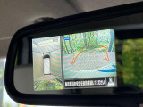 【アラウンドビューモニター】専用のカメラにより、上から見下ろしたような視点で360度クルマの周囲を確認することができます☆死角部分も確認しやすく、狭い場所での切り返しや駐車もスムーズに行えます。