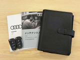 安心の新車時からのスペアキー及び取扱説明書、メンテナンスノートなど一式付いています。