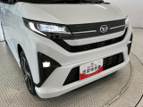 ヘッドライトには目立つくすみも無くクリアに仕上がっております。ポリッシャーでのみがきの工程を取り、ツヤのあるキレイな状態へ。