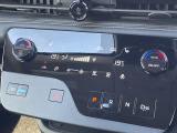 【 オートエアコン 】車内温度を感知して自動で温度調整をしてくれるのでいつでも快適な車内空間を創り上げます!//