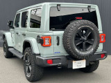 Jeepは、「自由も、冒険も、熱いチャレンジも、美しい自然があってはじめてRealに楽しめる」という信念から、車と自然との幸せな共存を目指し、複数の団体とともに日本の森林環境の保護・再生に取り組んでいます。