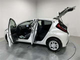試乗車あがり、低燃費のハイブリッド4WDアクアです。