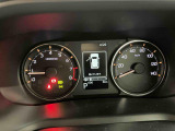 3.「認定中古車カルテ」は、走行距離や修復歴に加えてキズ・凹みの有無・状態や消耗品の交換、過去の整備状況がわかります。