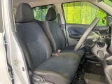 運転席シート廻りは使用感も少なく、良好な状態となっています。丁寧に使われていたことがよくわかりますね。