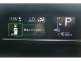 マルチインフォメーションディスプレイでクルマからの様々な運転情報を表示。