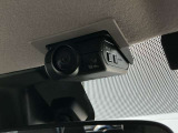 日産オリジナルドライブレコーダーです。車室内カメラによる車内および車側面の撮影記録が駐車時の安心をたかめます。