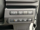 ブレーキペダルを踏み続けなくていい。オートブレーキホールド!ブレーキを踏んで停車した際、自動的にブレーキ力を保持します。ブレーキ力が保持されている時アクセルペダルを踏むと自動的にブレーキ解除されて発進