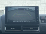 【バックカメラ】駐車が苦手な方でも映像で後方の安全確認もしっかり見えない死角の部分や距離感などモニター確認することが可能です。