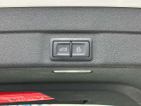オートマチックテールゲート装備 ボタン一つでリアゲートの開閉が可能です。