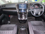 見通しの良いすっきりとした視界で誰でも運転しやすいです。運転のしやすさは疲れにくさにもつながりますよ♪