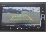 バックカメラ:後方確認がラクにできるので駐車も安心