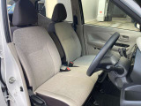 運転席からの視界もよくどなたがお乗りになられても運転しやすい車両になっていますよ