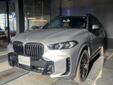 X 5 Mスポーツが入庫致しました。ボディカラーはスカイスクレーパーグレーです!