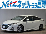 プリウスPHVが入荷しました。4人乗りです。
