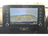 バックガイドモニターで、後方を確認しながら安心して駐車することができます。運転初心者も熟練者も必須の機能ですよ!