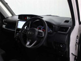 運転席廻りです。