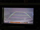 バックガイドモニターで、後方を確認しながら安心して駐車することができます。運転初心者も熟練者も必須の機能ですよ!