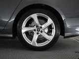 アウディ認定中古車は1年間、走行距離無制限の認定中古車保証が無償で付帯されます。