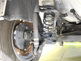 お車を安心してお乗りいただく為には、足回りの定期点検が欠かせません。サービスサポート(有償保証)では無料点検もご提供しており、安心のカーライフをお過ごしいただけるサポート体制が整っています。