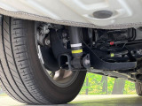 お車を安心してお乗りいただく為には、足回りの定期点検が欠かせません。サービスサポート(有償保証)では無料点検もご提供しており、安心のカーライフをお過ごしいただけるサポート体制が整っています。