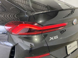 リアランプ 立体的な造形としてBMWらしい個性的なリアビューを明確化しました。