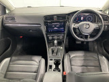 関西最大級の店舗に常時約70台の在庫車をご用意いたしております。ぜひ一度Volkswagen大阪枚方店にお立ち寄りください