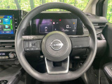 【ステアリングスイッチ】運転中、前方から目線をそらすことなく、オーディオ等の操作が可能な便利機能!安心&快適なドライブを演出してくれます♪