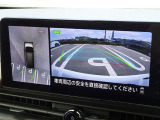 【アラウンドビューモニター&バックモニター】クルマを真上から見下ろしているかのような映像が表示され、周囲の状況がひと目で把握できるので、安心してスマートに駐車できます。駐車が苦手な方にオススメです!