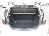 荷室スペースも充分、荷物の収納も楽々です。