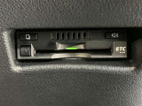 ETC車載器です!高速道路の料金所で慌てて小銭を探すことも無くなります。キャッシュレスでスイスイ、ストレスフリー♪