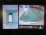 アラウンドビューモニターで車庫入れも空から見ている様に駐車できラクラクです。
