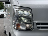 ◆◆◆LEDヘッドライトです。シャープな白光色のLEDランプを採用しました。